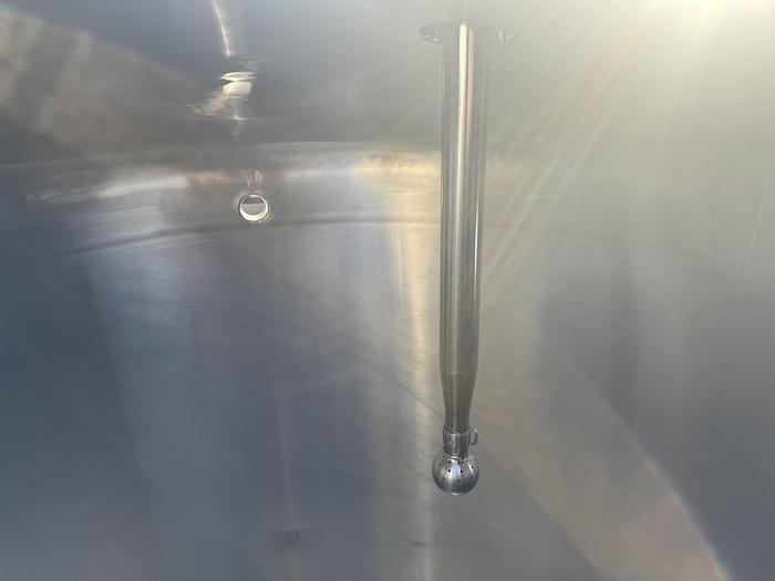 Used 1,000 gallon DCI s.s. Tank