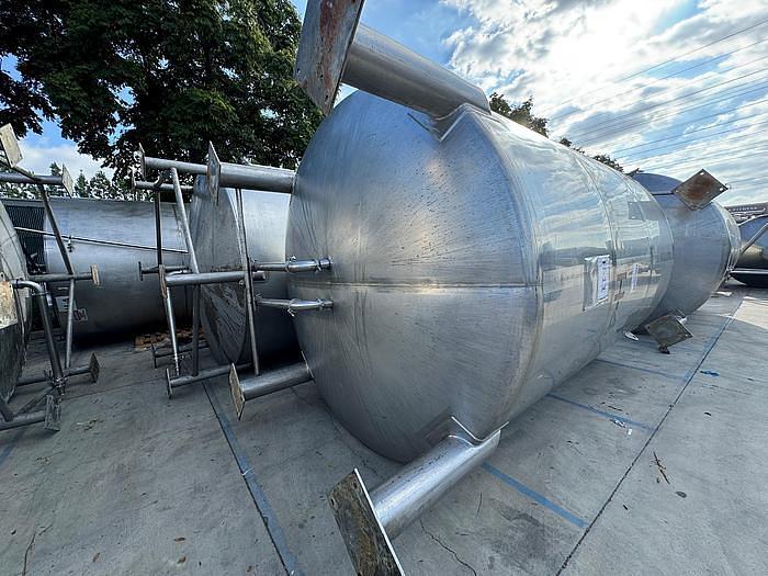 Used Tank, 6,000 Gallon, 316 Stainless Steel, Dish Bottom, Legs, Dual