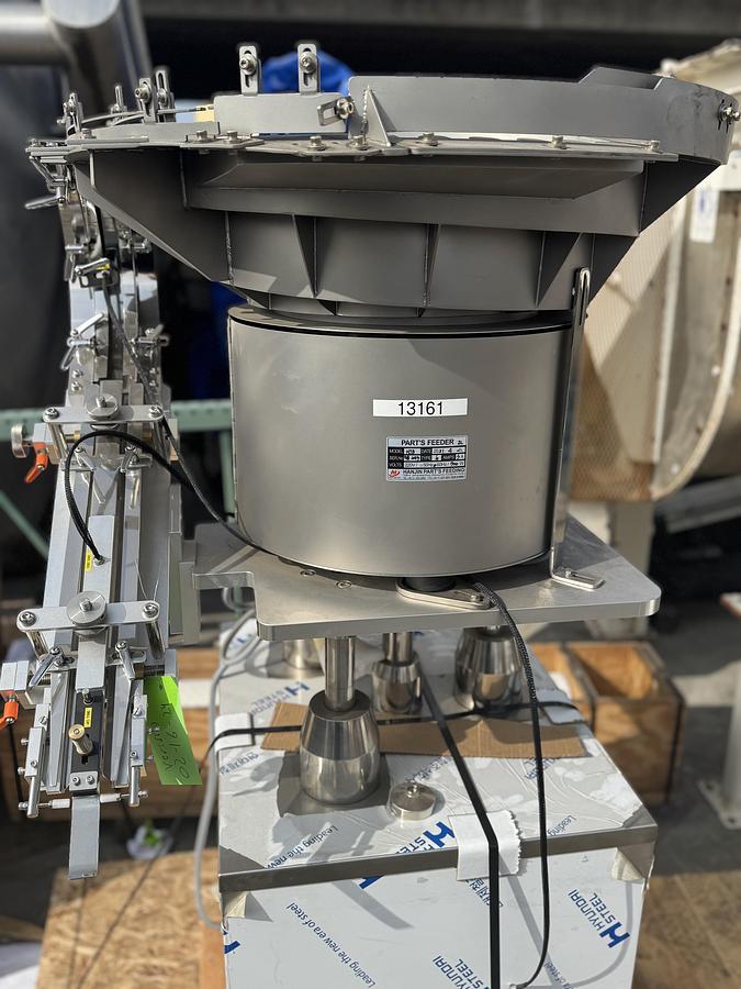 Used Sky Soft Gel Press Capper w/feeder Bowl