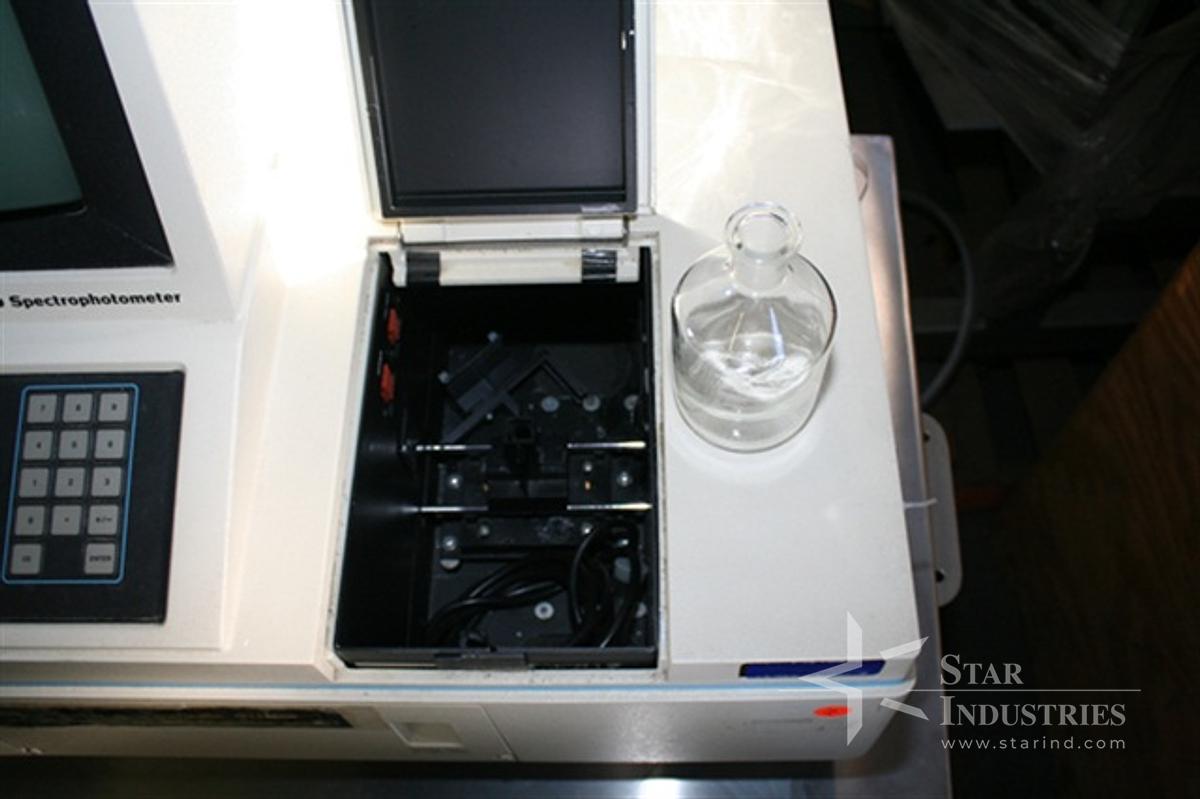 Used Beckman DU-70 Spectrophotometer