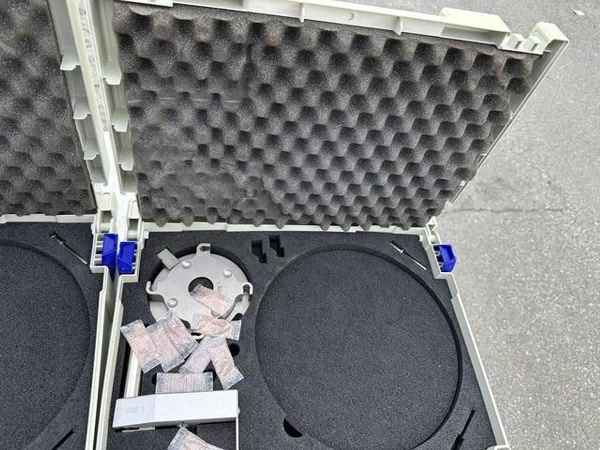 Used Capsugel Capsule filler Model: CFS1000