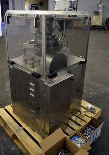 Used ECONOLINE 12D CAPPLUS TABLET PRESS, 12 STATION