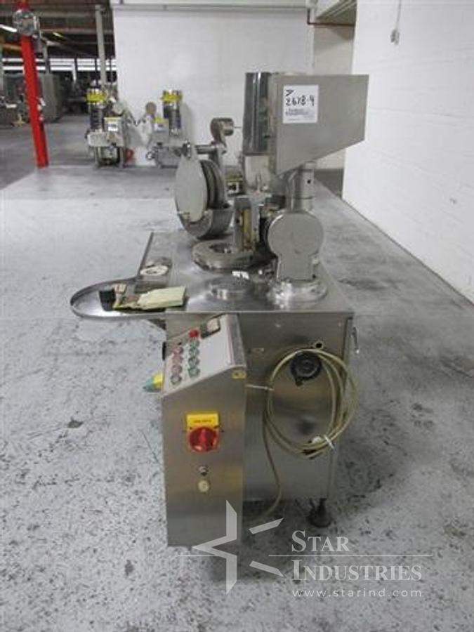 Used AMF GLEN 340 QUART MIXER