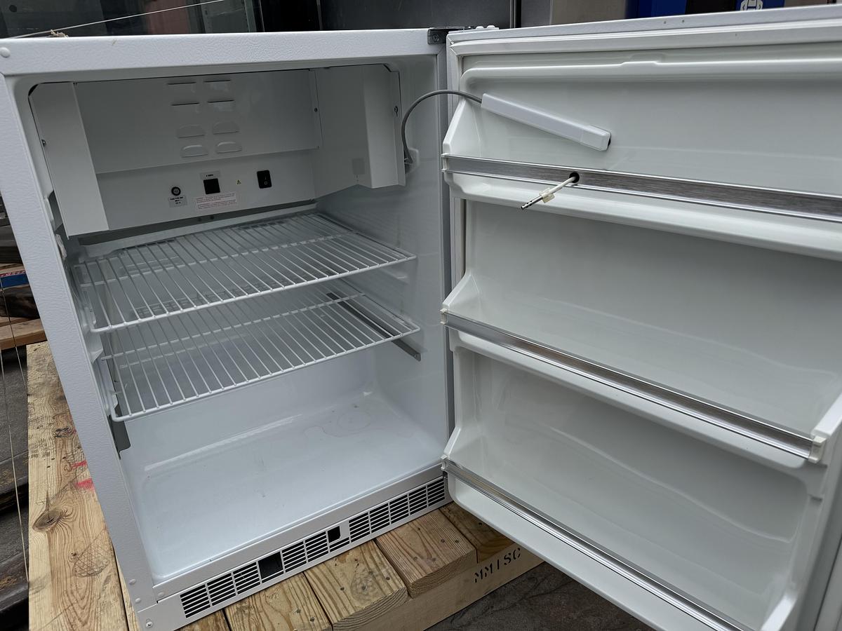 Used Fisher IsoTemp Inc