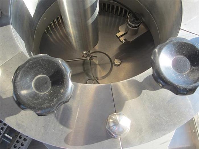 Used Tianhong NJP-2000C Automatic Encapsulator