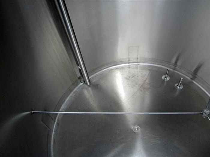 Used 600 gallon Tank,  s.s., non-jacketed, side discharge