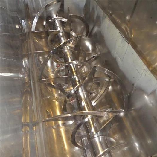 Used 270 c.f. S.S. Ribbon Blender