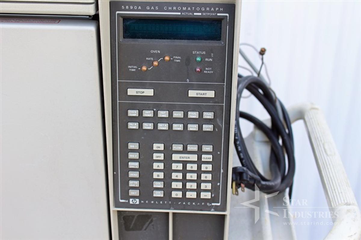 Used Hewlett-Packard 5890 Gas Chromatograph