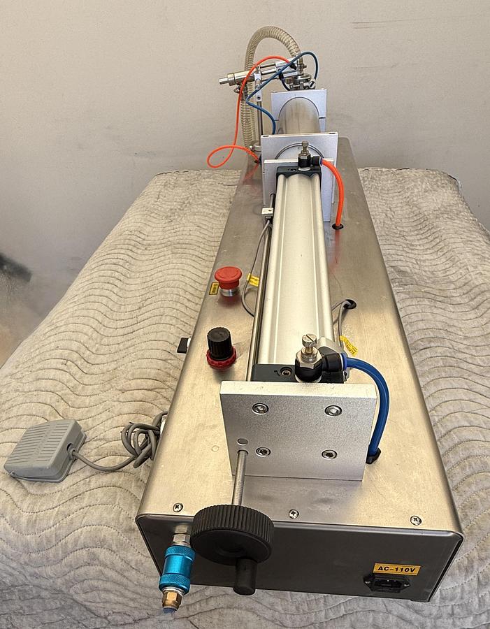 Used Liquid Filling Machine 