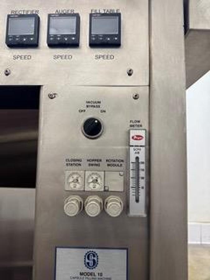 Used SCHAEFER MODEL 10 CAPSULE FILLING MACHINE 