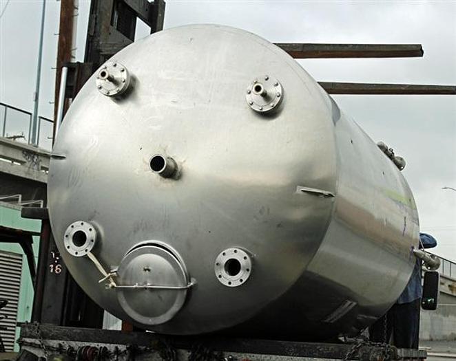 Used 2,500 gallon Perma-San S.S. Tank