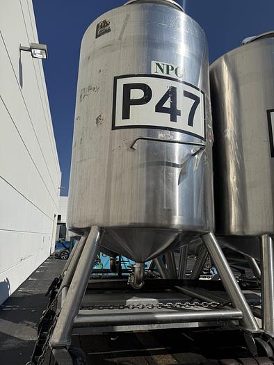 Used Tank, 450 Gallon, 316 Stainless Steel, Dome Top, Cone Bottom, Portable