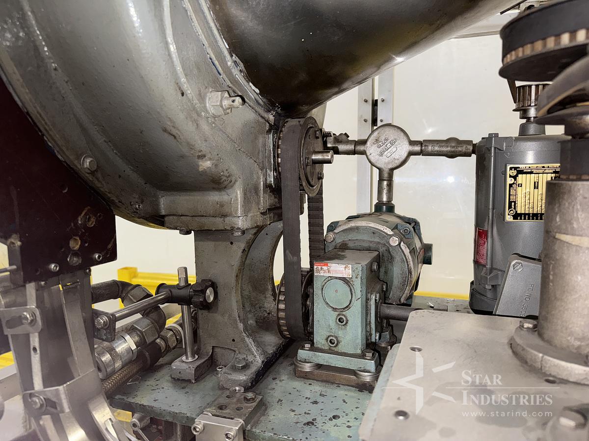 Used Resina Screw Capper