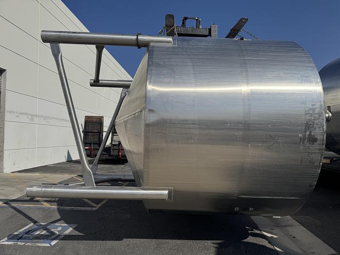 Used Tank, 4,500 Gallon, 316 Stainless Steel, Cone Bottom, Legs