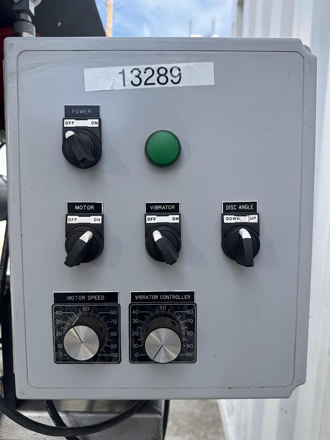 Used Go Packer 3000 with Disc Feed