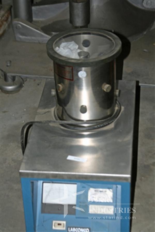 Used Labconco Freeze Dryer, lot of (2) w/ 3 Vacuum Pumps