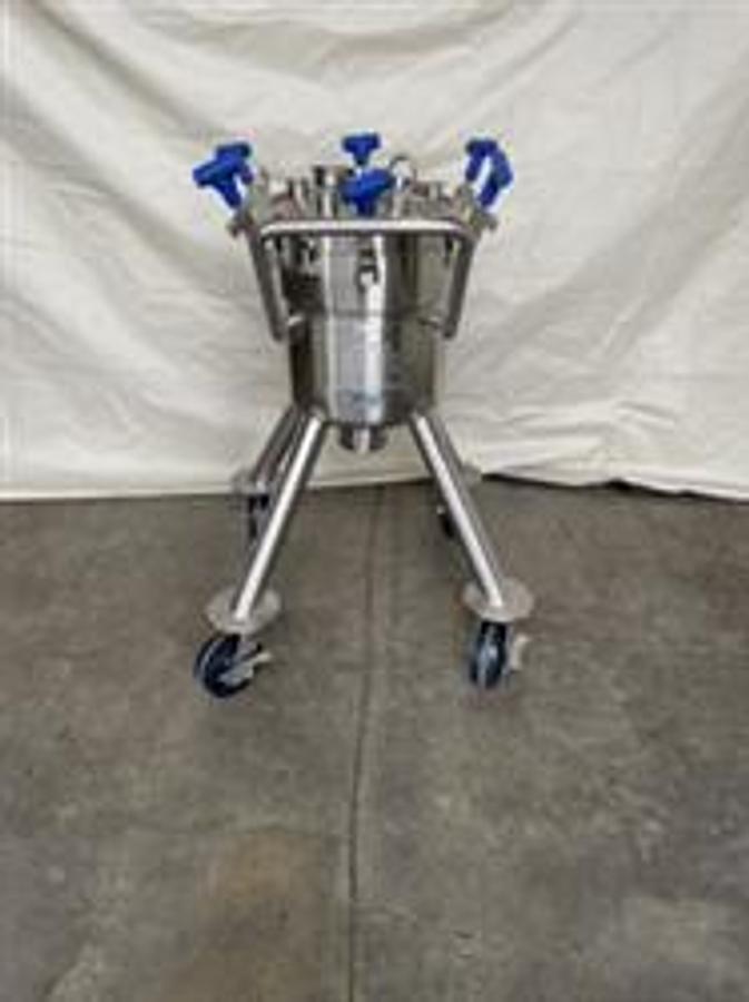 Used 25 liter 316L Feldmeier Tank