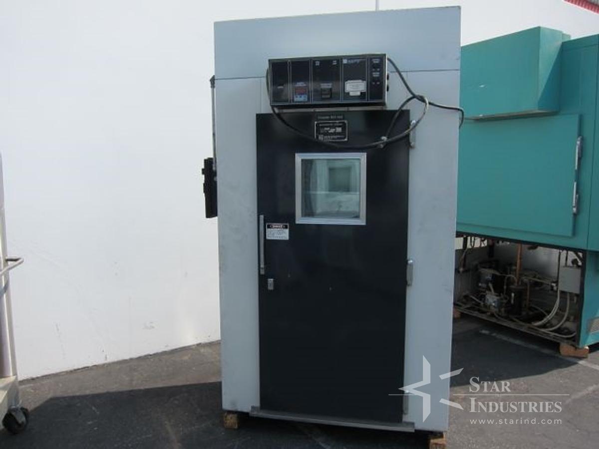 Used Lab Line Environmental Chamber