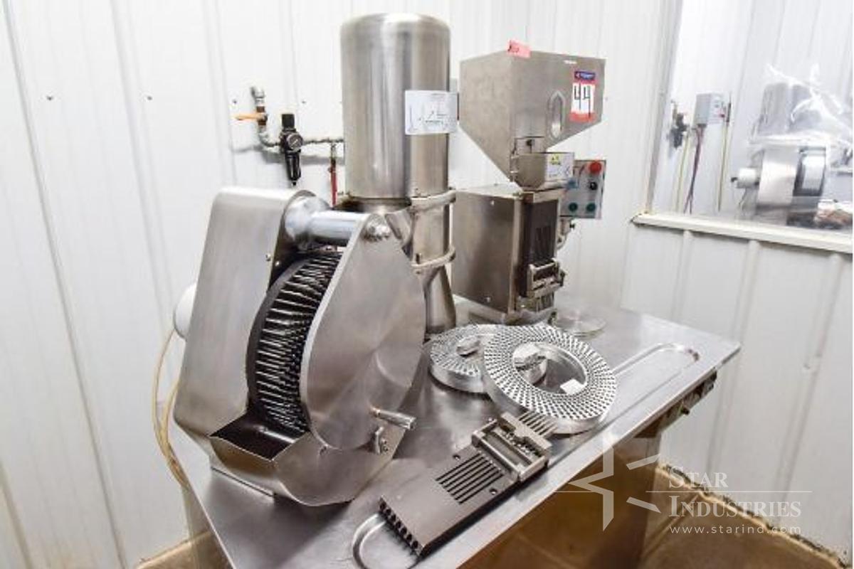 Used Semi Auto Capsule Filling Machine