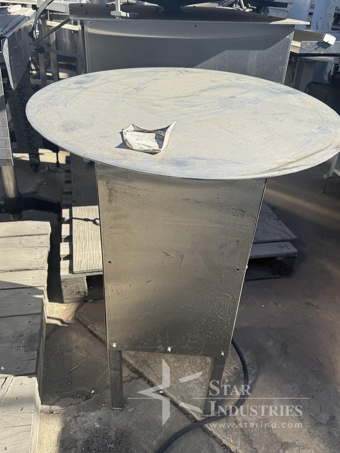 Used 24'' Accumulating Table S.S.