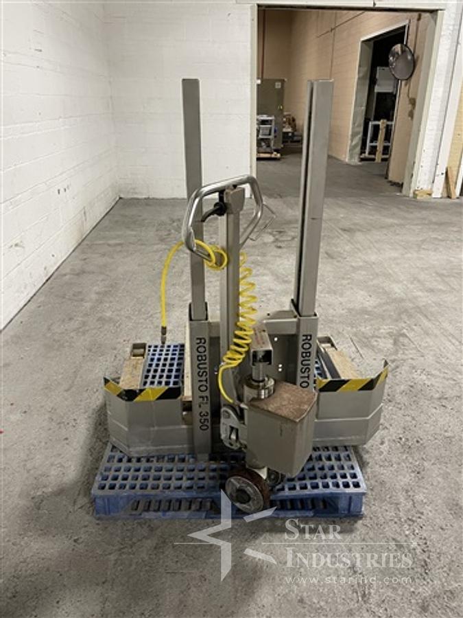 Used Robusto Pallet Lifter, Model FL350