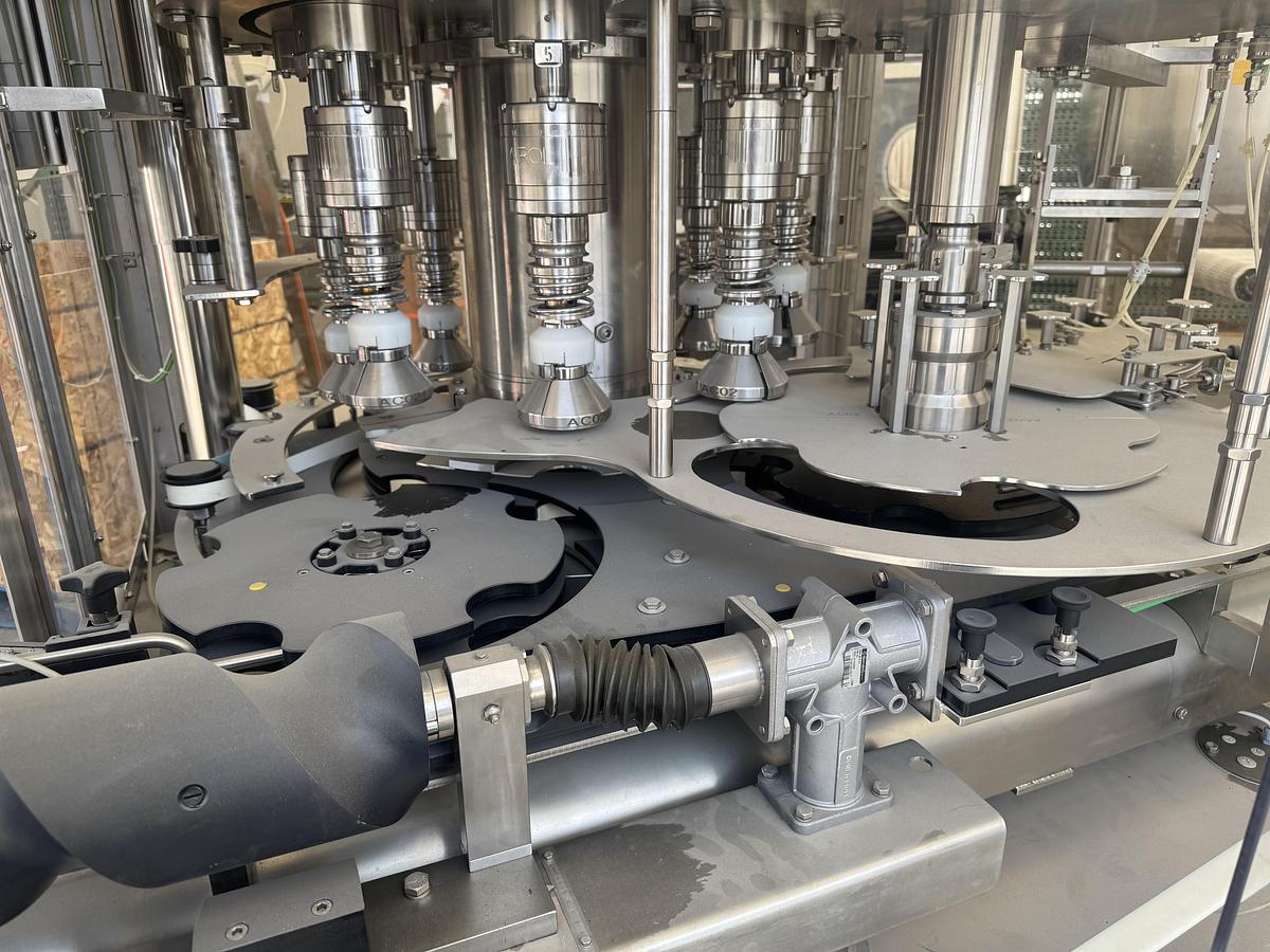 Used Arol Capper with Hopper and Elevator