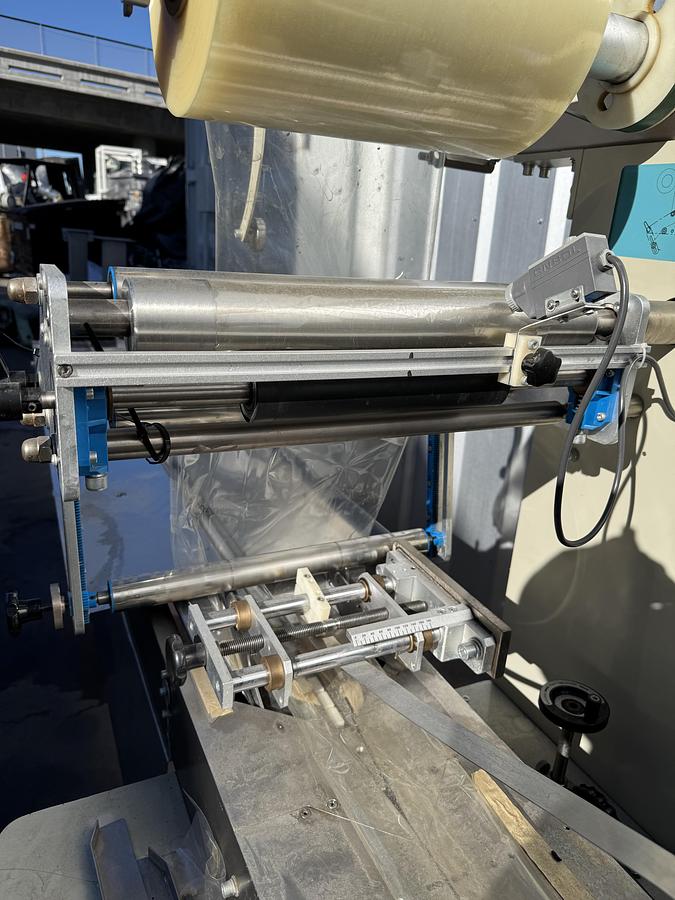 Used EntrePack Flowrapper