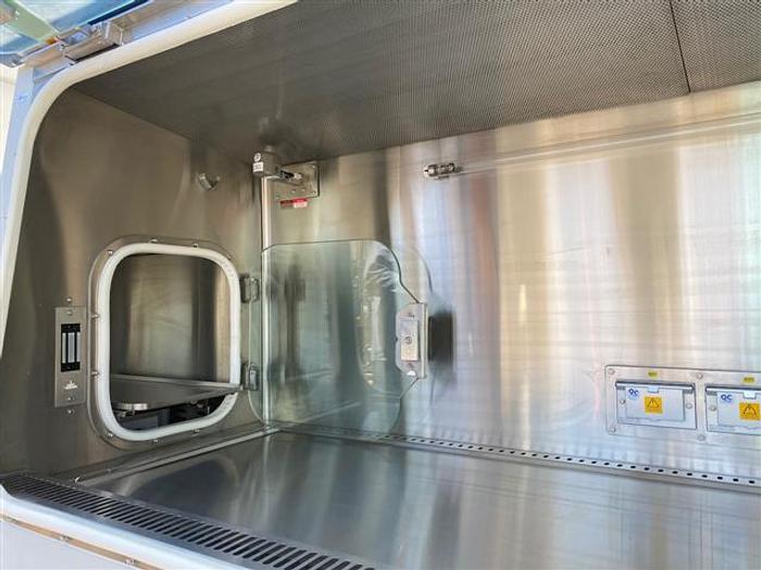 Used ESCO HPI-G3 Glovebox Isolator