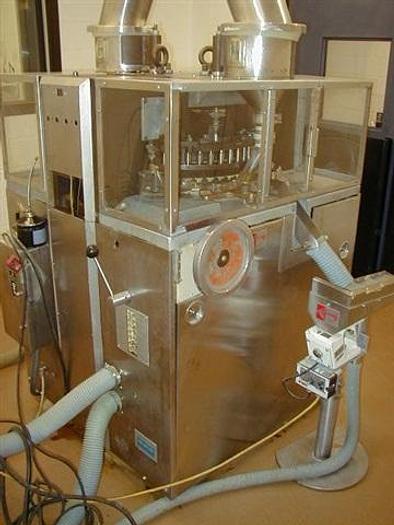 Used 4000 GAL. MUELLER TANK W/ 30 HP LIGHTNIN