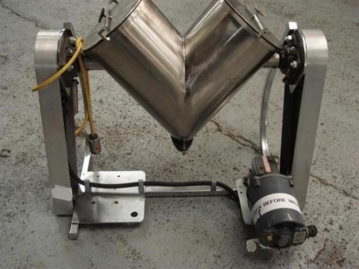 Used Patterson-Kelley 16 quart V-blender