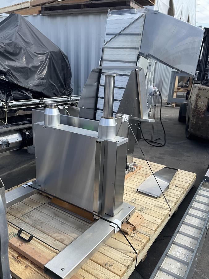 Used Tub Capper with Elevator