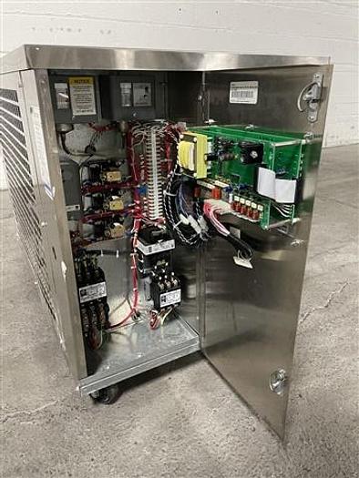 Used 3 ton water cooled Advantage Chiller