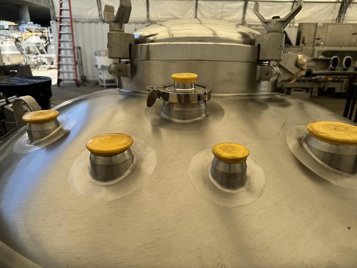 Used 1,000 Liter DCI Tank 316L