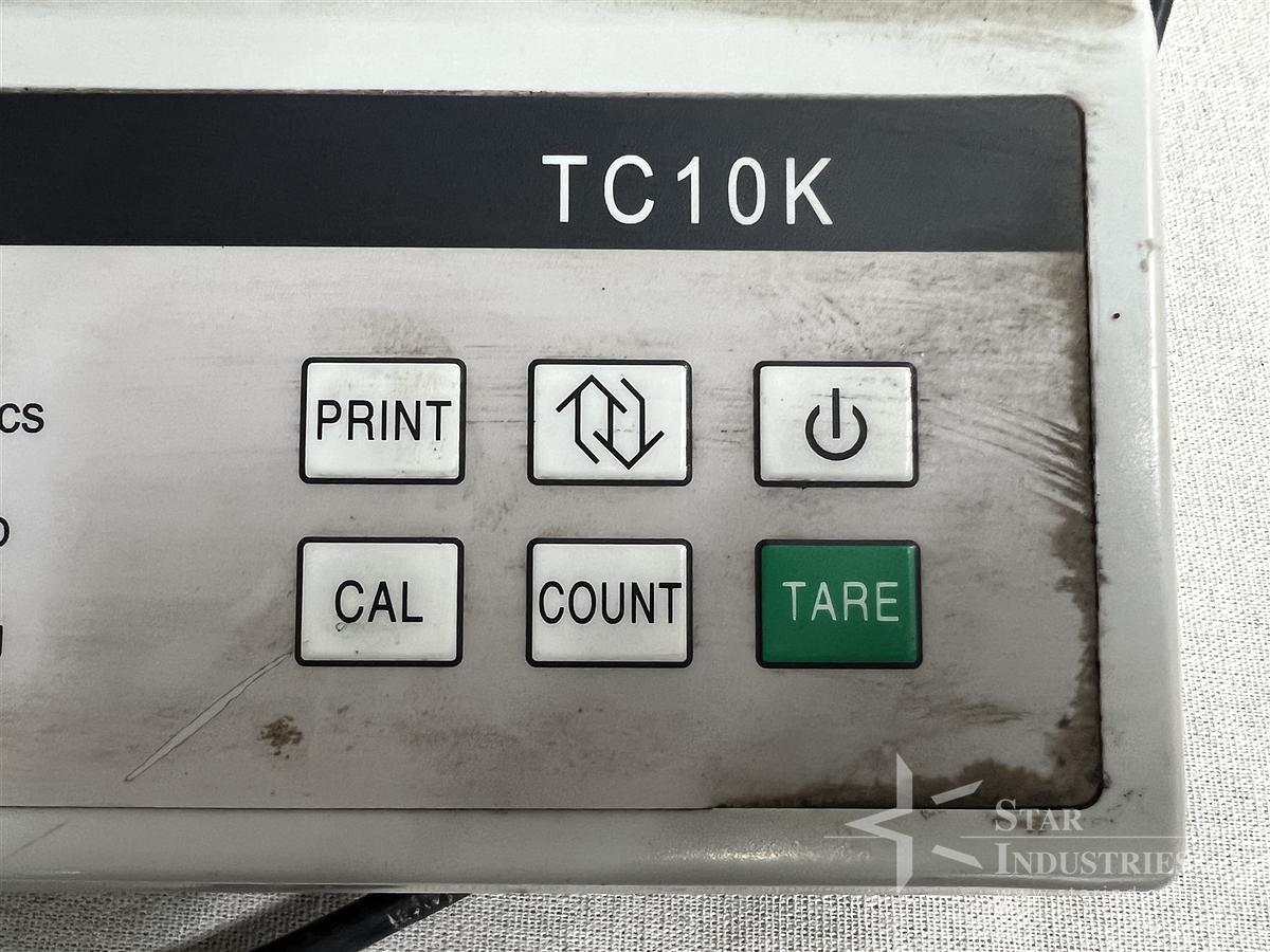 Used G&G Electronic Scale
