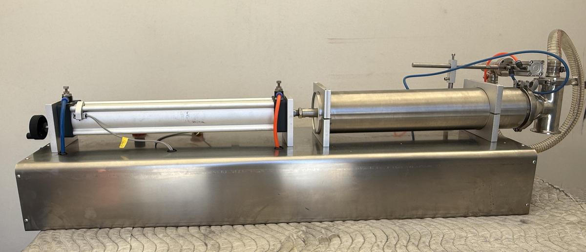 Used Liquid Filling Machine 