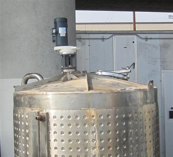 Used 1,000 gallon Jacketed Tank w/ Mixer