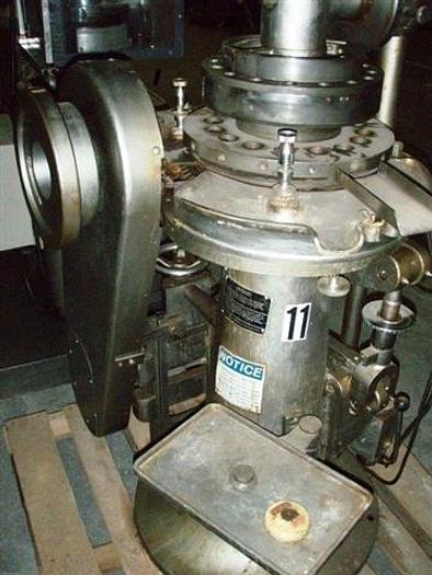 Used Key RD3 Tablet Press, 16 station D-tooling