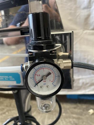 Used Key Int'l. TD-101 Pour-thru Deduster