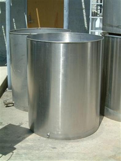 Used 200 Gallon Stainless Steel Tank w/ lid