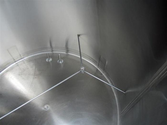 Used 600 gallon Tank,  s.s., non-jacketed, side discharge