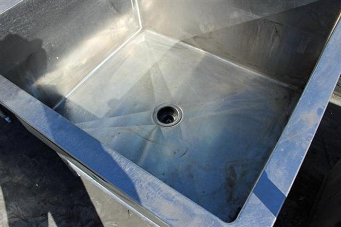 Used Stainless Steel Washing Table 8' x 3'