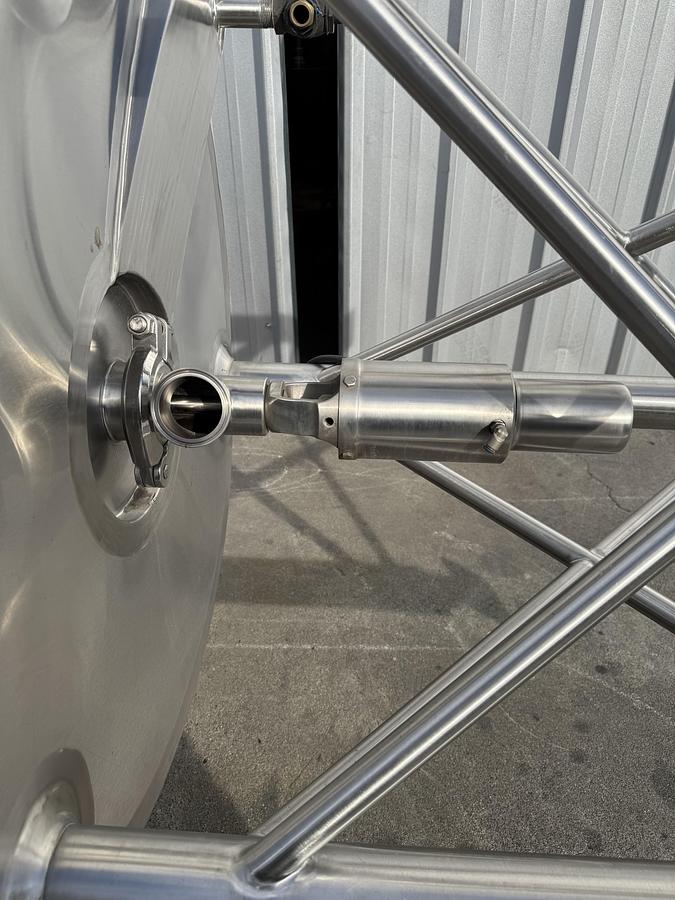 Used Cherry-Burrell 500 gallon Cap Jacketed w/Agitator