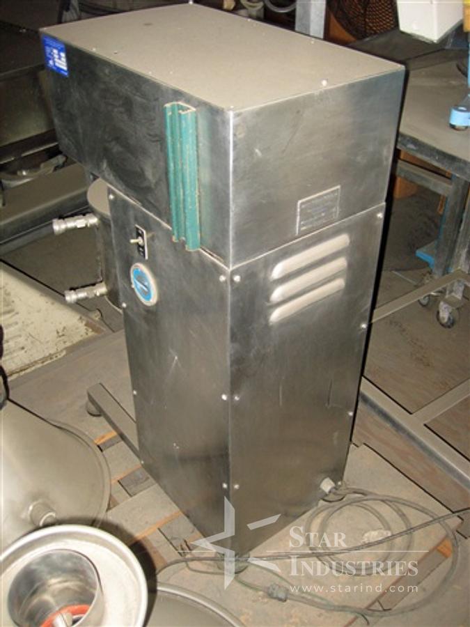 Used Scott Turbon 2 gallon Mixer, Model DM2B2