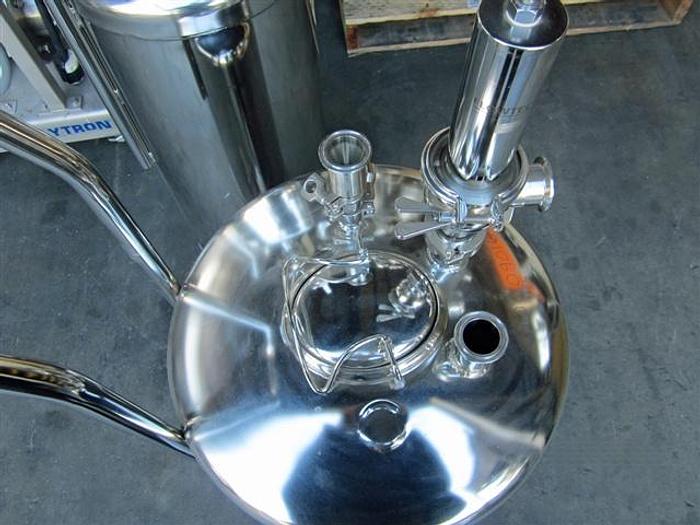 Used 50 & 75 liter Pressurized Cannisters, s.s. w/ safety valves