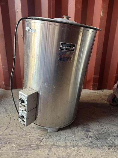 Used 60 quart Ritehete Candel Wax Melter