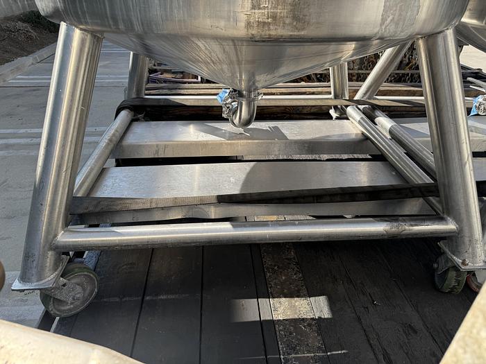 Used Tank, 550 Gallon, 316 Stainless Steel, Dome Top, Cone Bottom, Portable