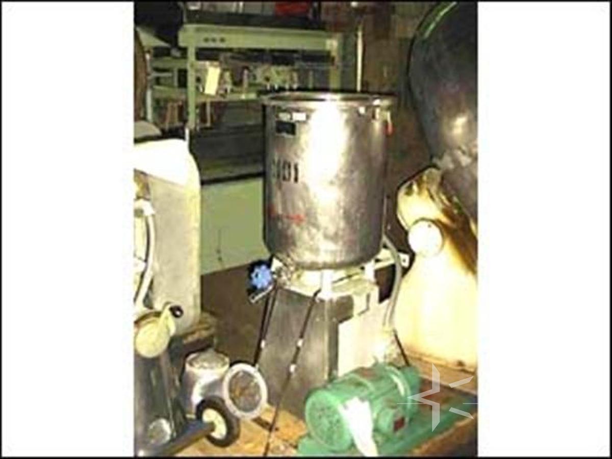 Used 300 GALLON HOLDING TANK