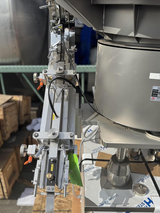 Used Sky Soft Gel Press Capper w/feeder Bowl