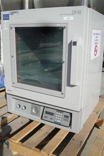 Used Baxter DP-41 Vacuum Oven