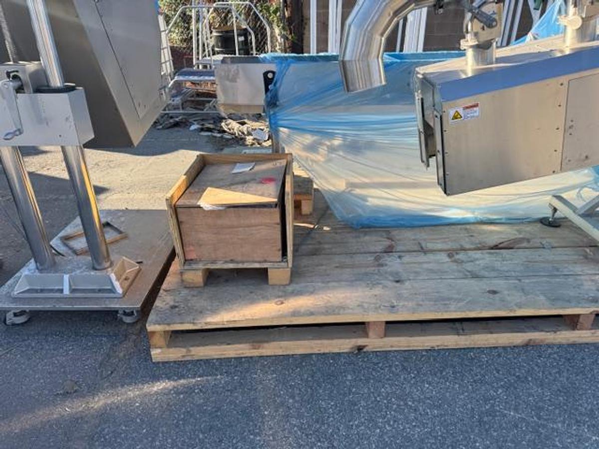 Used PDC SHRINK TUNNEL- STEAM TUNNEL WITH LATTNER BOILER